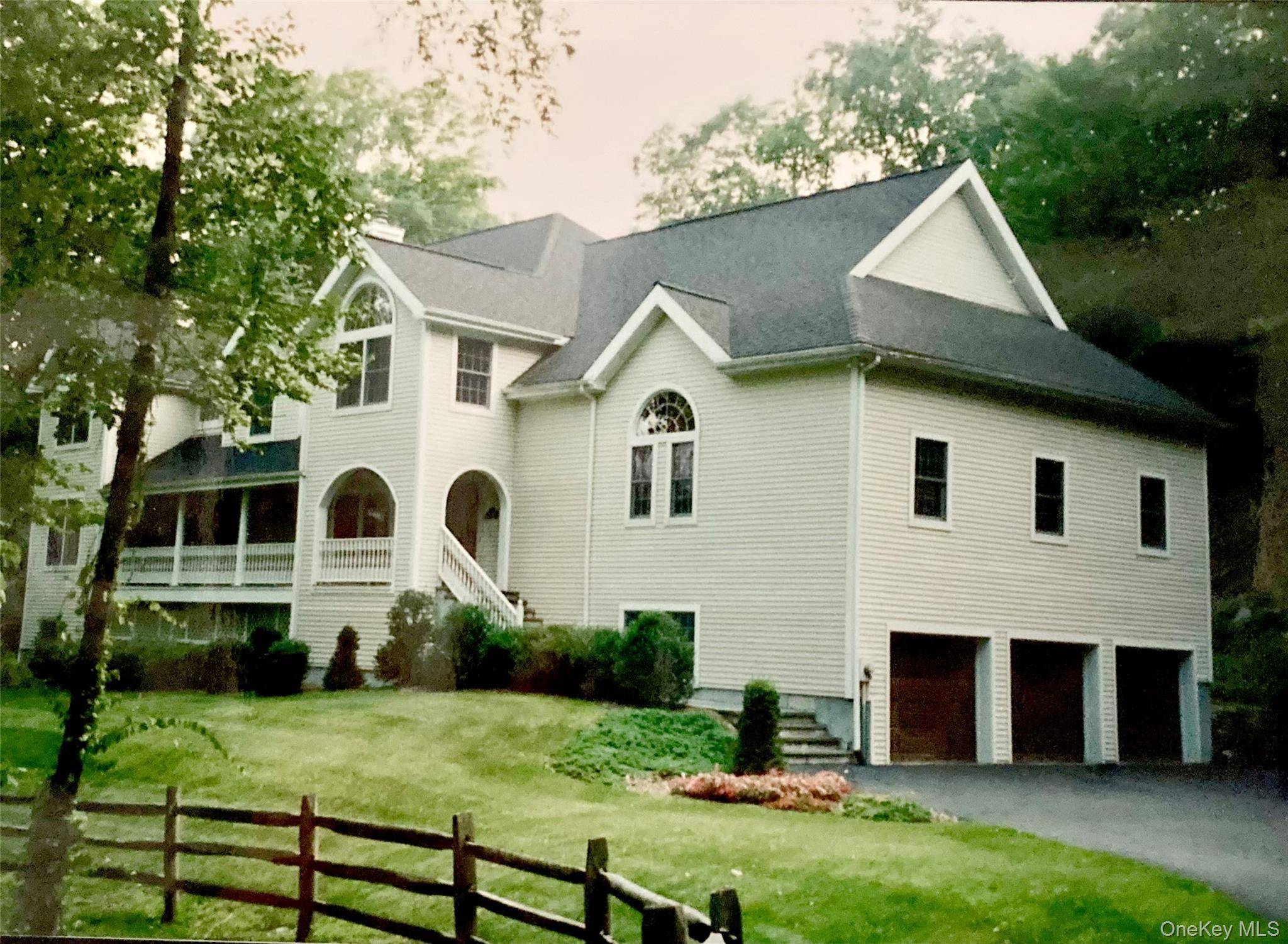 11 Smith Farm RD, Bedford, NY 10506