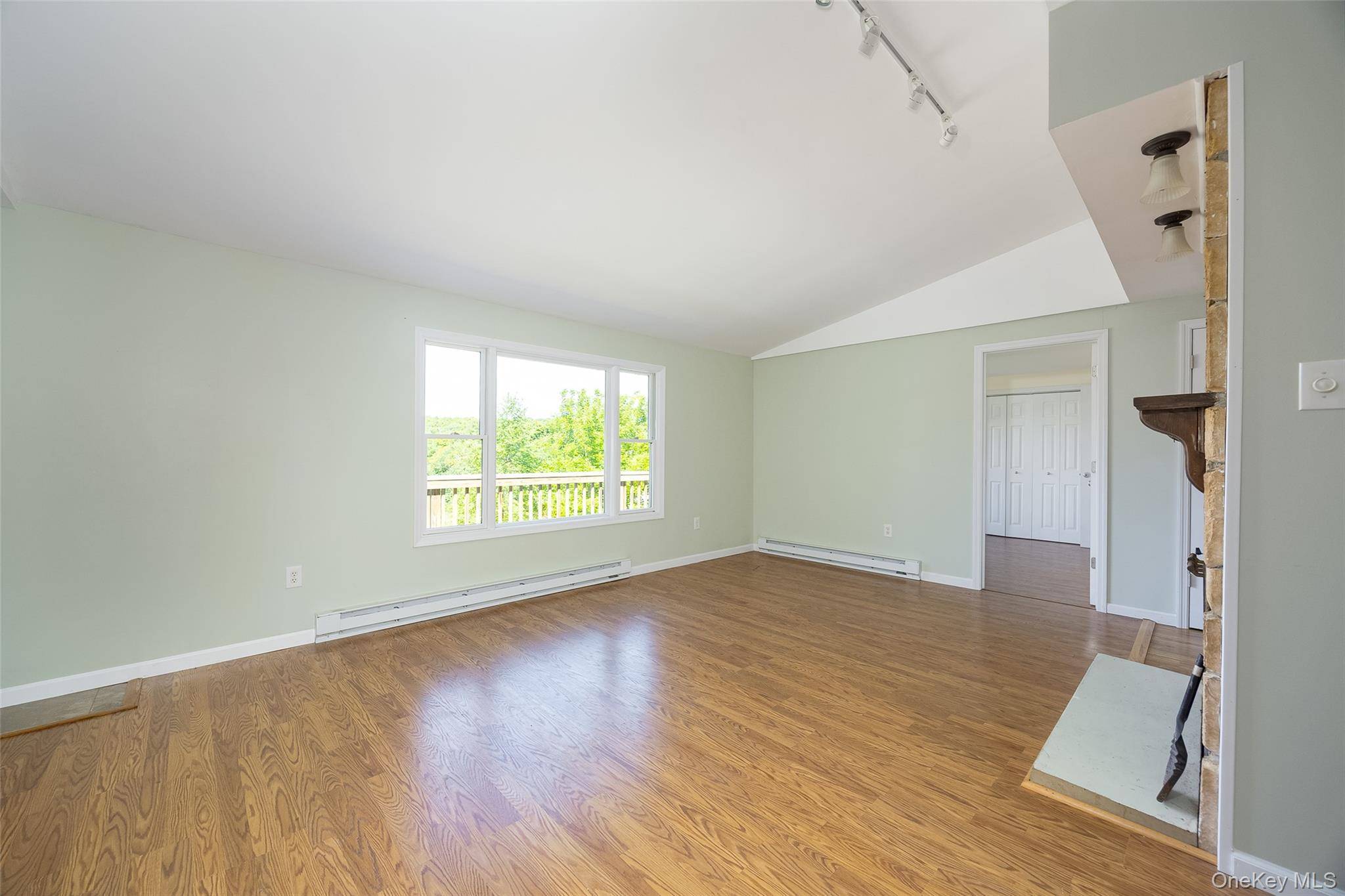 160 Academy Hill RD, Red Hook, NY 12571