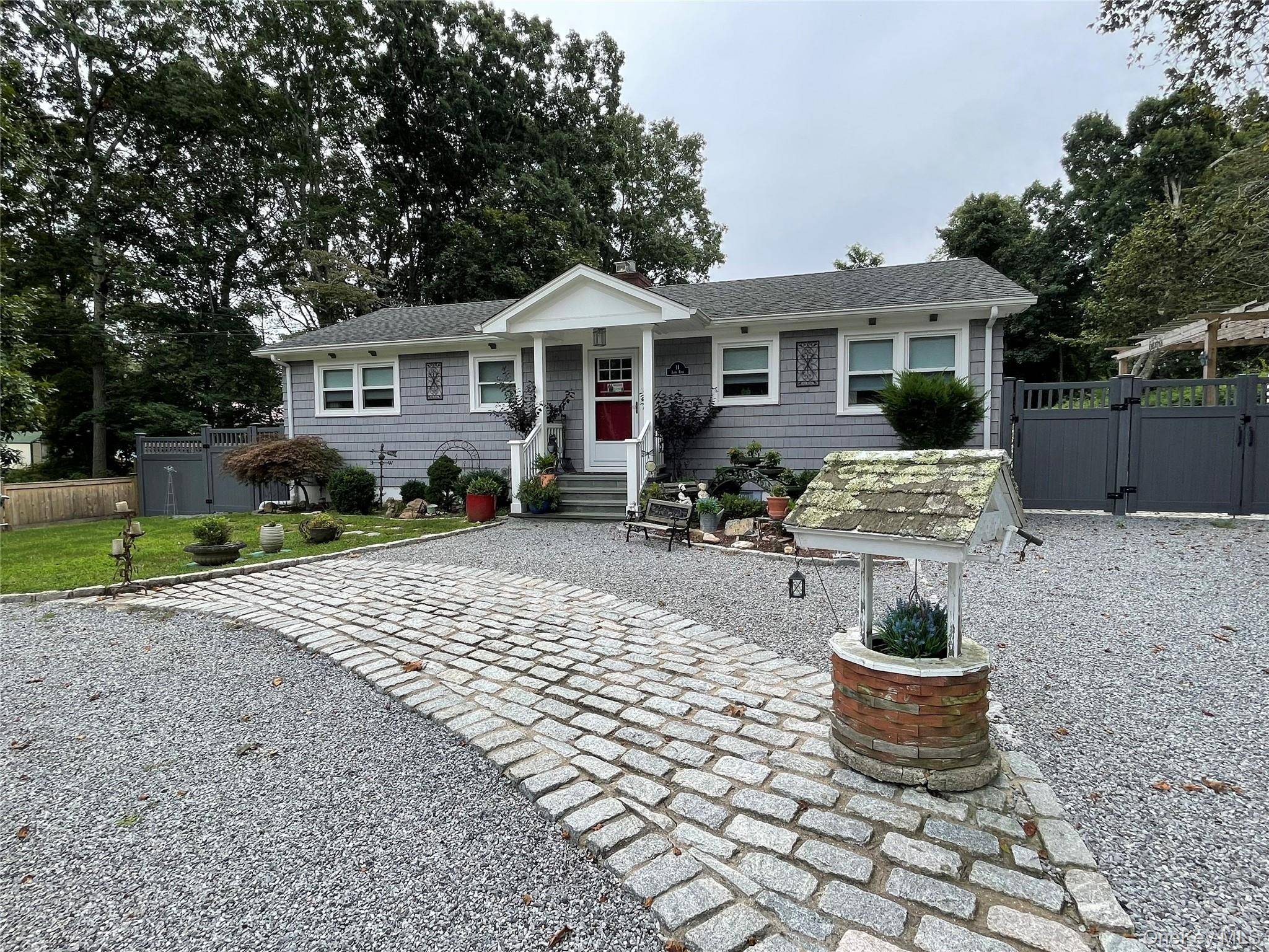 11 Jaspa RD, Shelter Island, NY 11964
