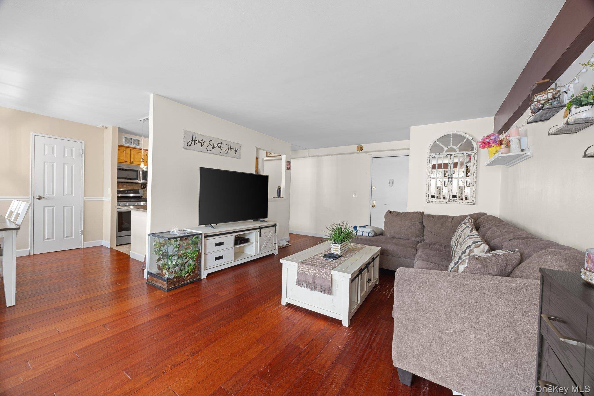 25 Lake ST #2E, White Plains, NY 10603
