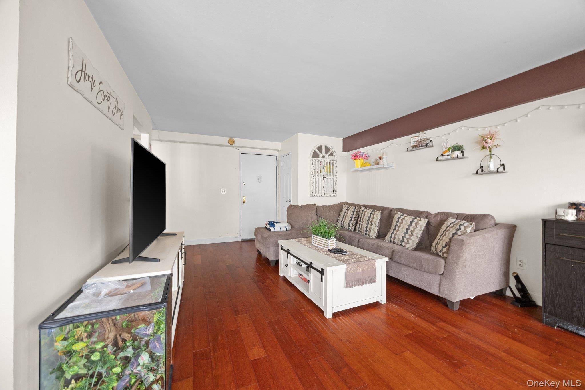 25 Lake ST #2E, White Plains, NY 10603