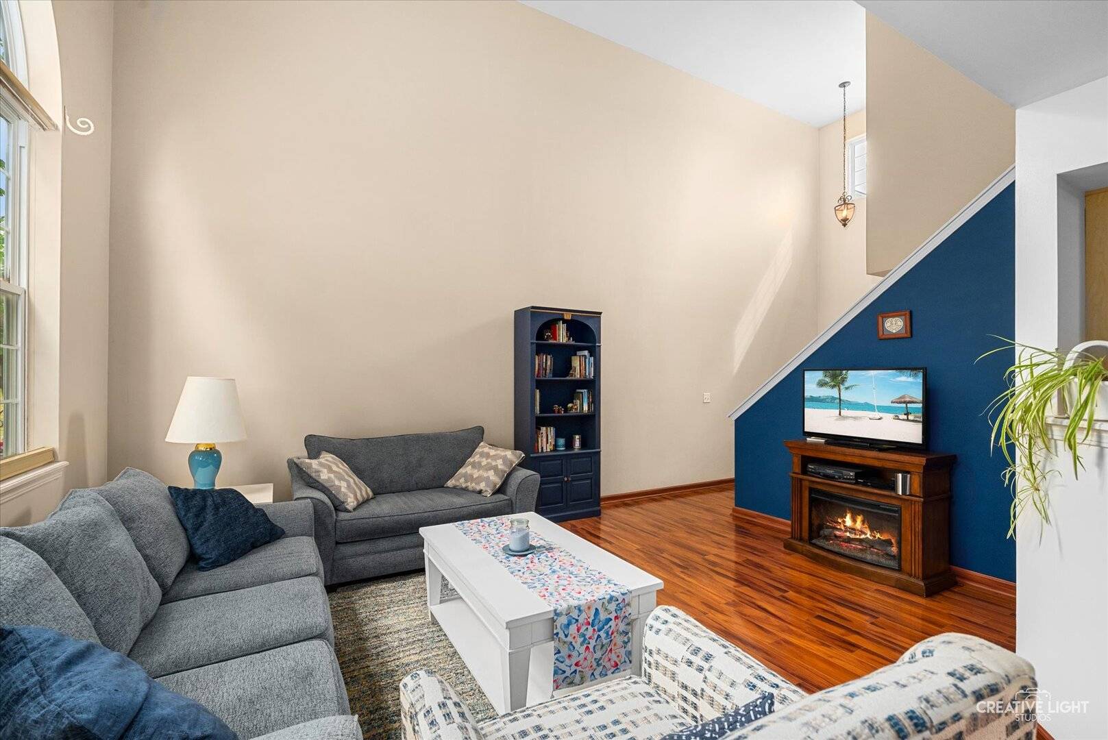275 Capitol DR #B, Sugar Grove, IL 60554