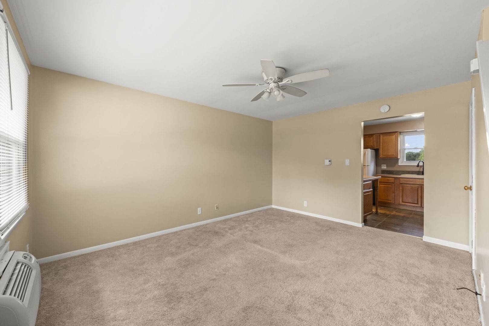 105 Appletree CT, Yorkville, IL 60560