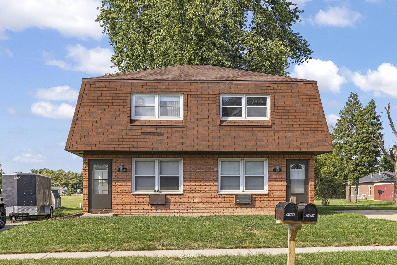 105 Appletree CT, Yorkville, IL 60560