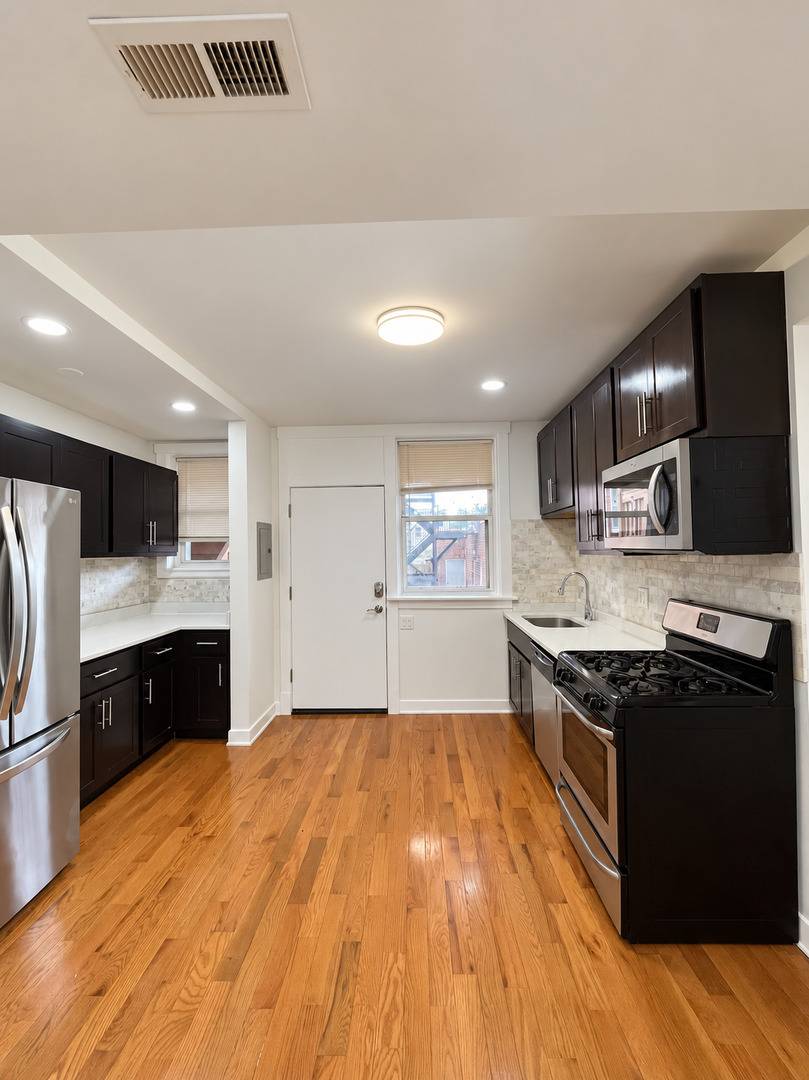 3508 N Lawndale AVE #1, Chicago, IL 60618