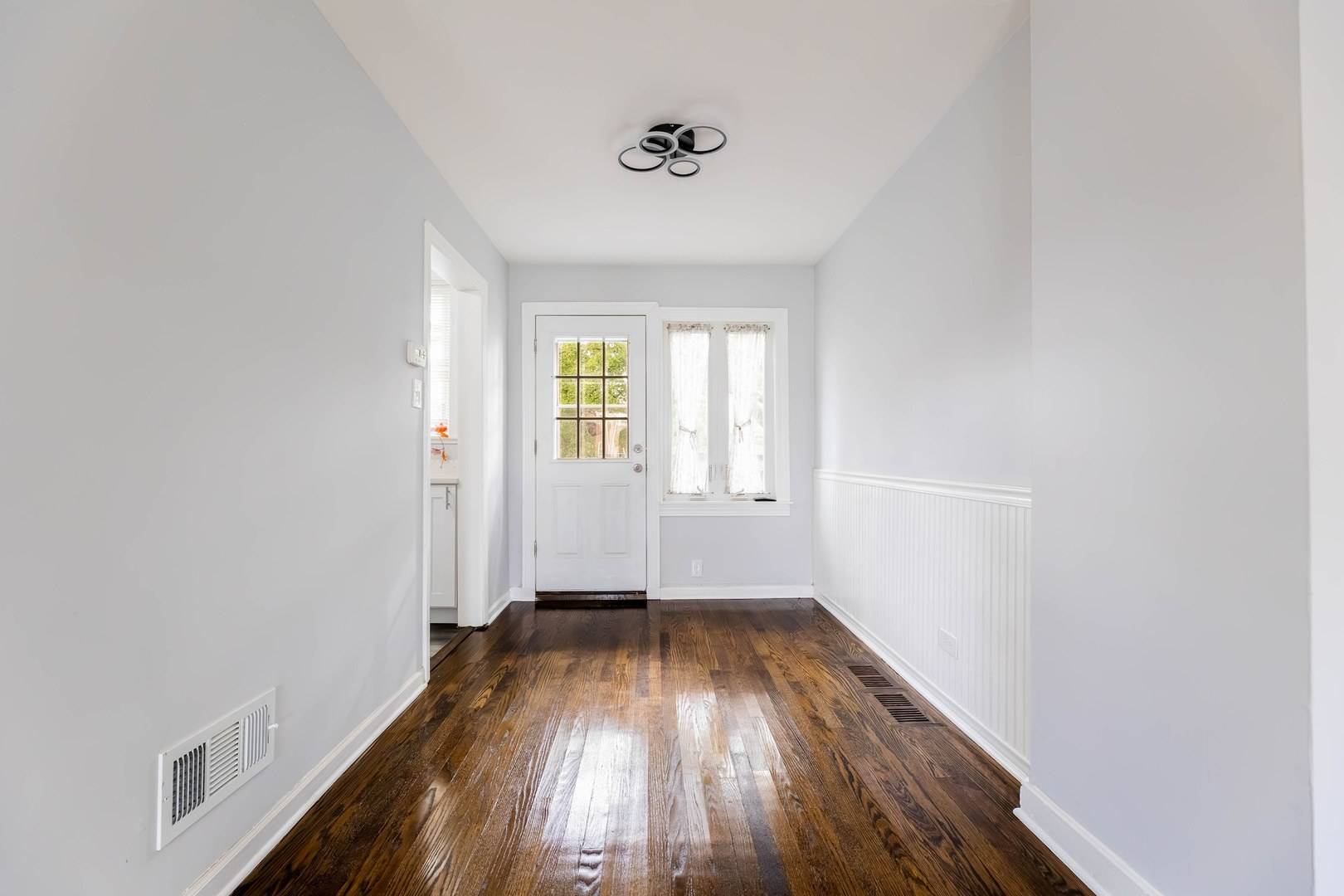 6361 S LONG AVE, Chicago, IL 60638