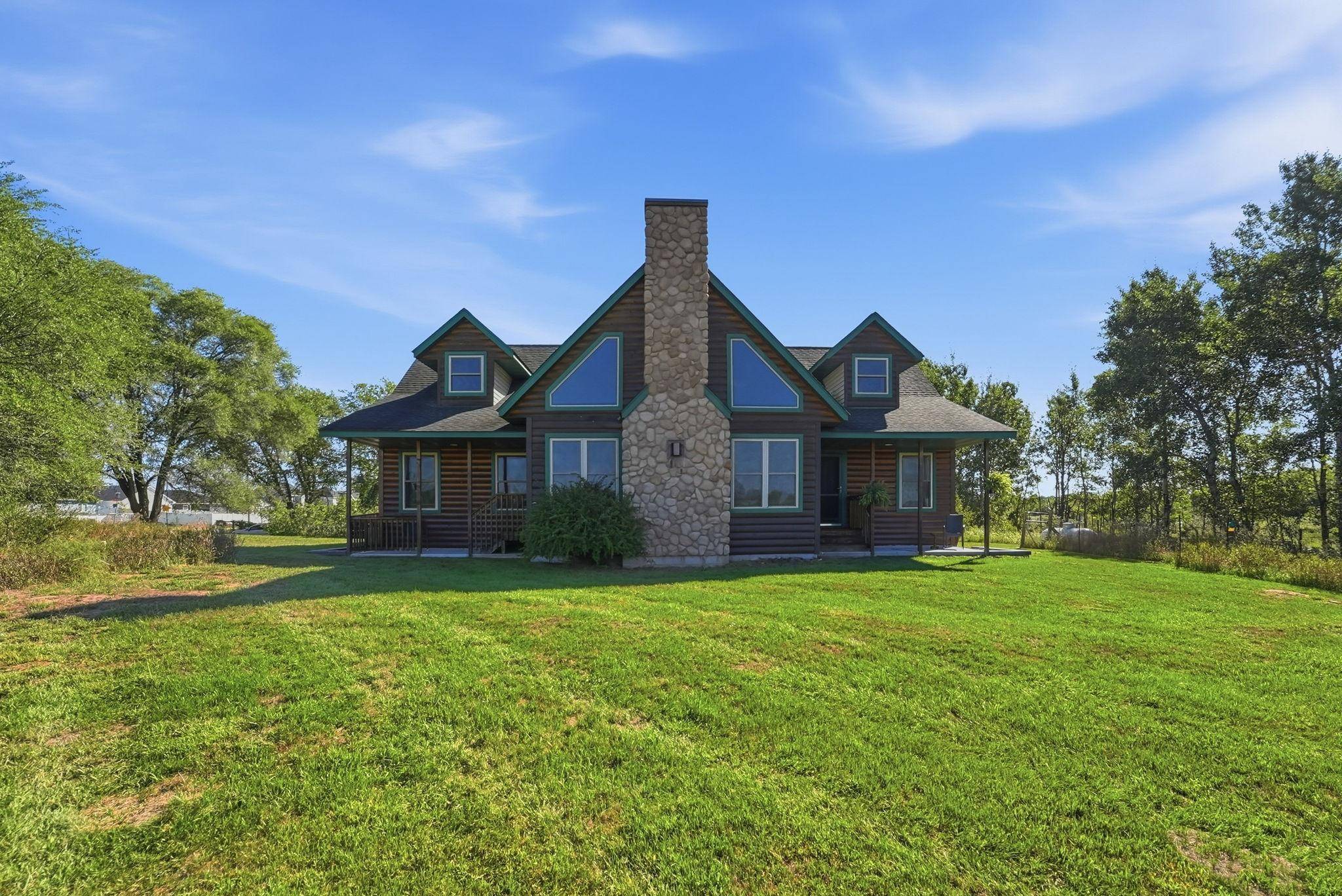 2780 229th AVE NW, Oak Grove, MN 55005