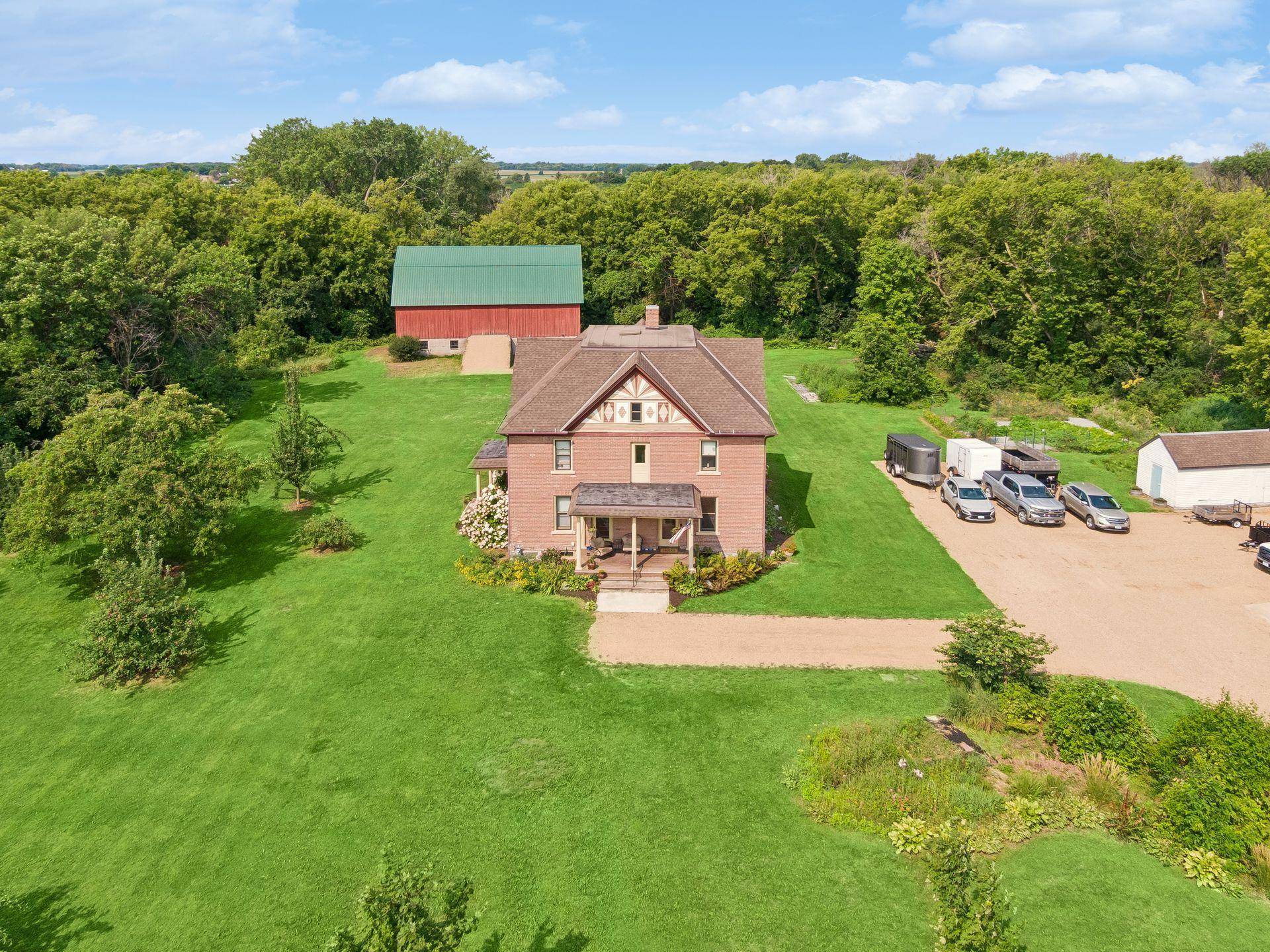 510 Jacob ST, Hamburg, MN 55339