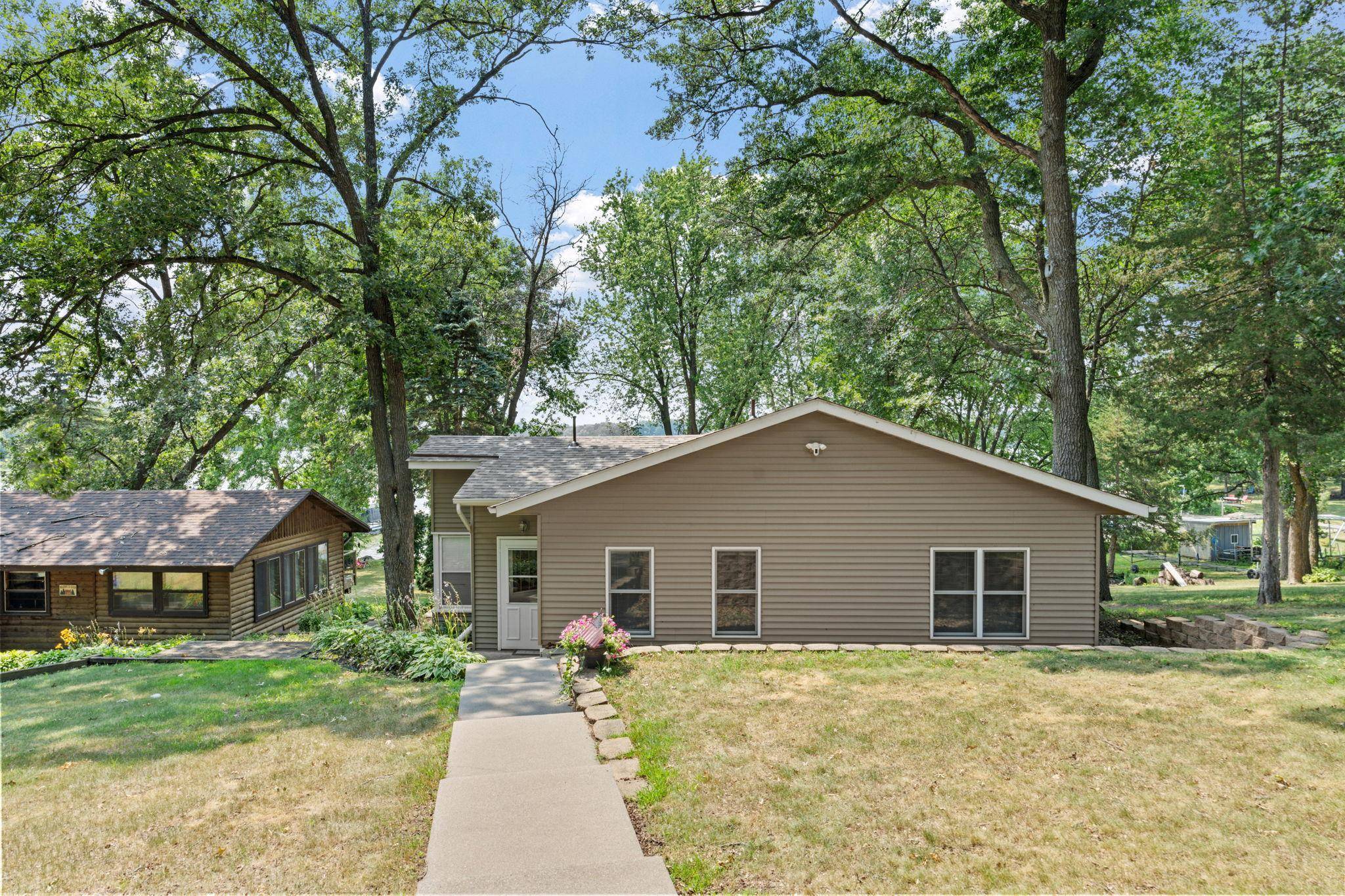 11426 54th ST, Clear Lake, MN 55319