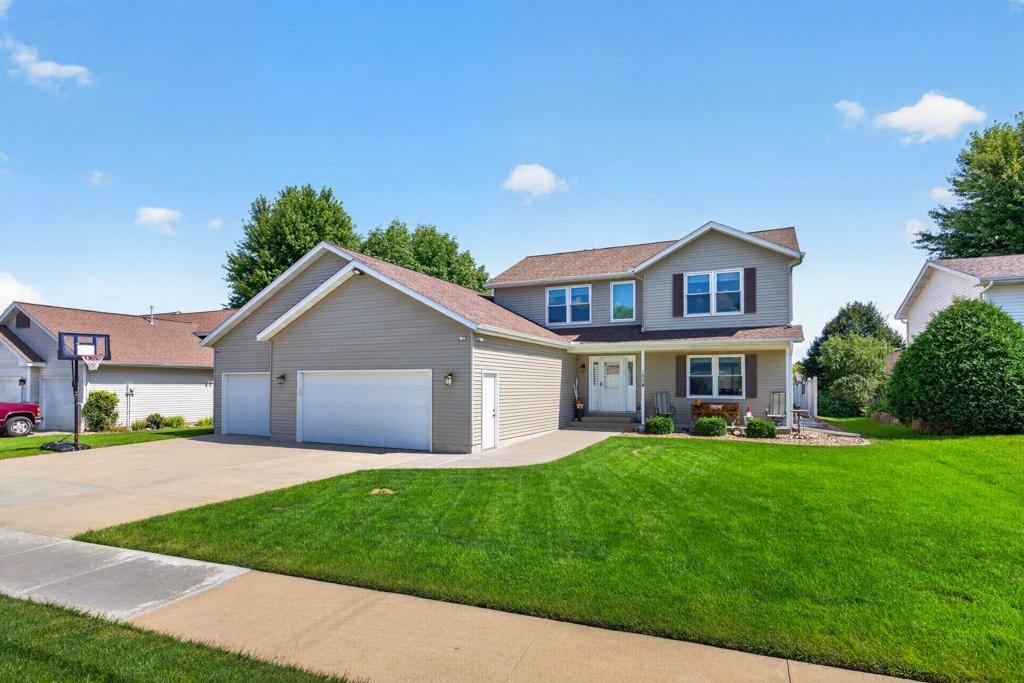 1008 Golfers CT SE, Rochester, MN 55904