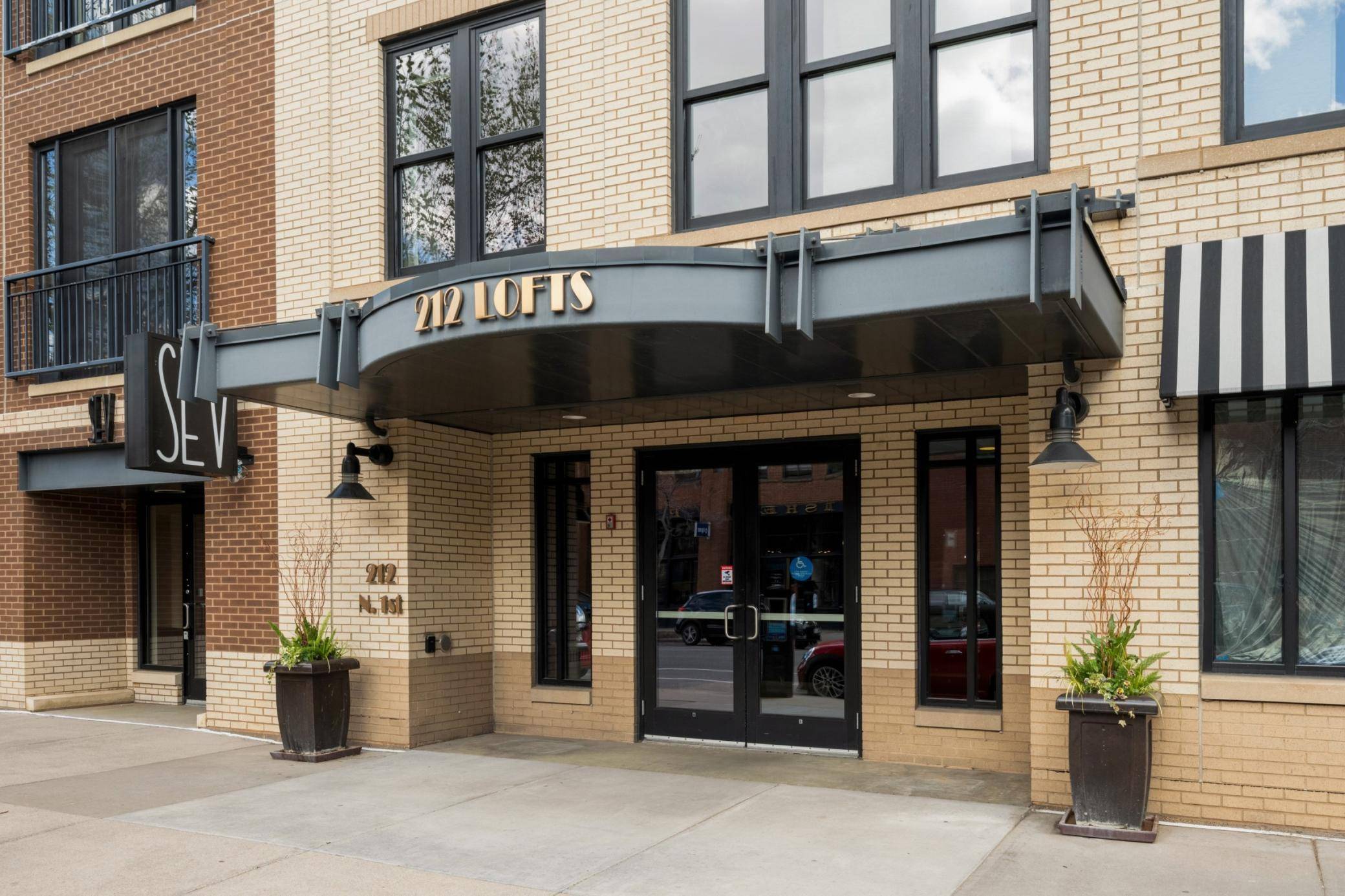212 N 1st ST #202, Minneapolis, MN 55401