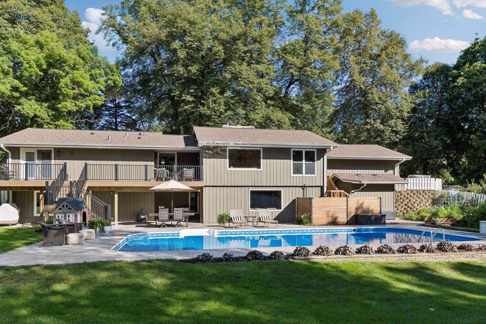 6521 Leesborough AVE, Eden Prairie, MN 55346