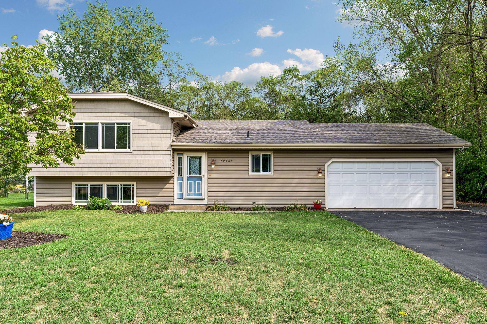 10664 Kyle AVE N, Brooklyn Park, MN 55443