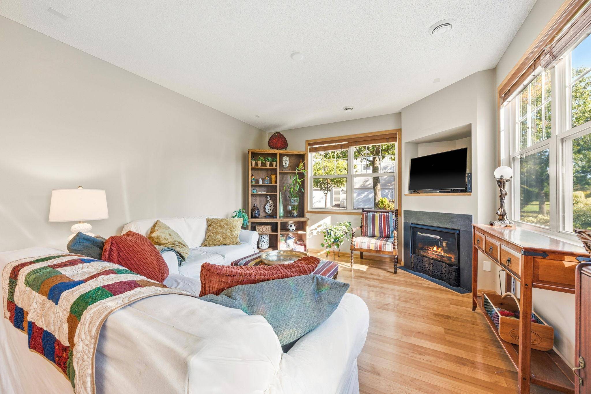 3425 Hazel TRL #D, Woodbury, MN 55129