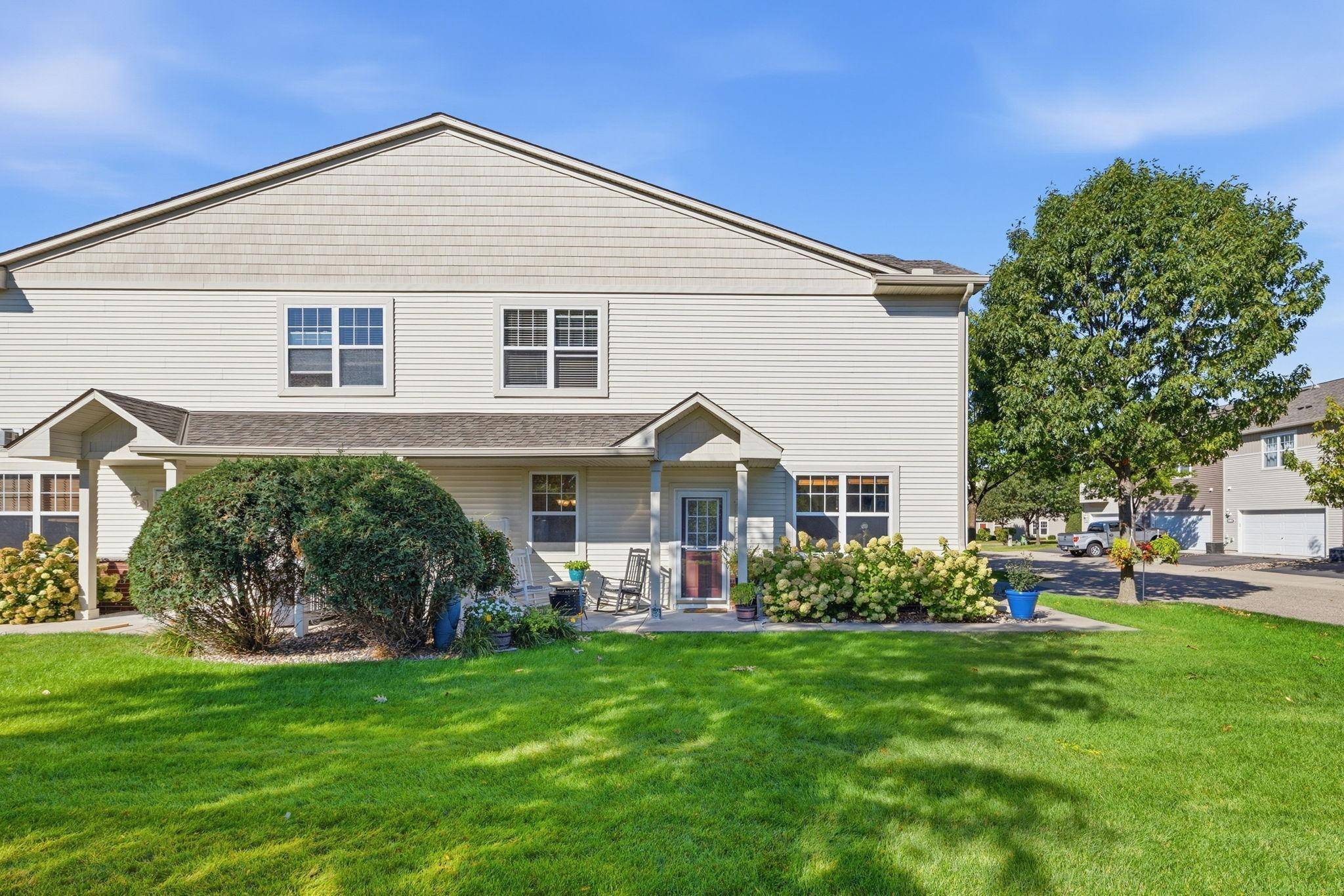 3425 Hazel TRL #D, Woodbury, MN 55129