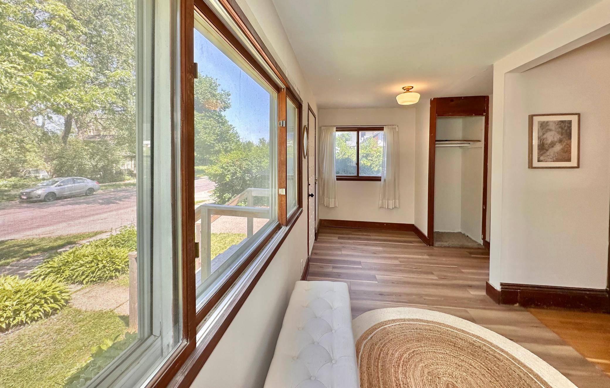 418 Belvidere ST E, Saint Paul, MN 55107
