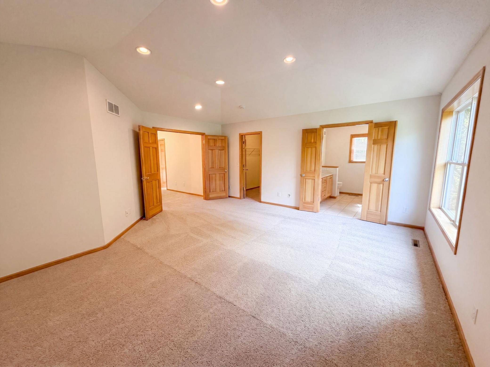 1012 Delano CT, Stillwater, MN 55082