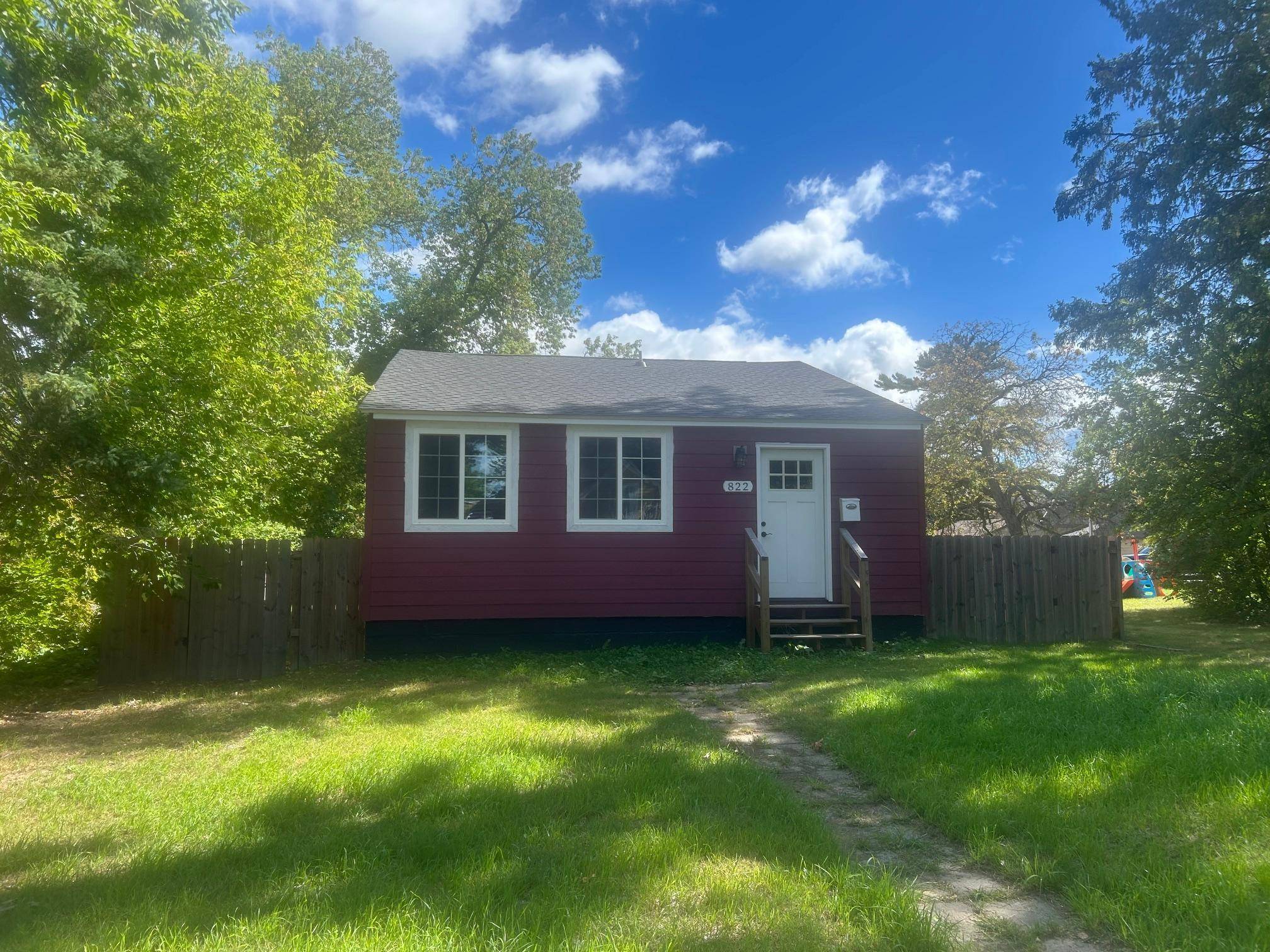 822 NW 7th AVE, Grand Rapids, MN 55744