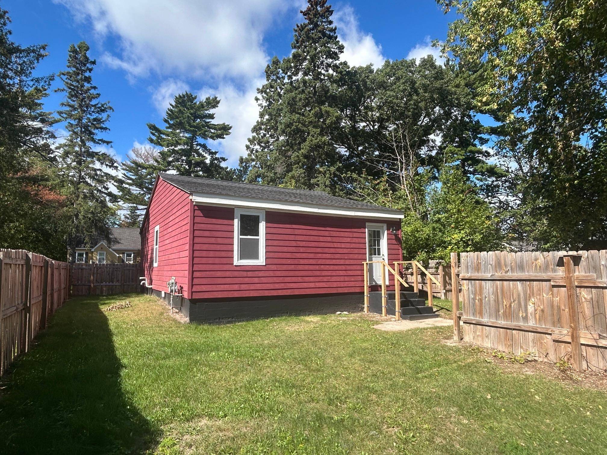 822 NW 7th AVE, Grand Rapids, MN 55744