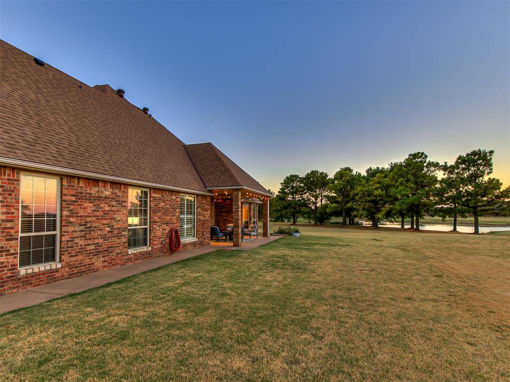 6255 Cedar Farm RD, Edmond, OK 73025