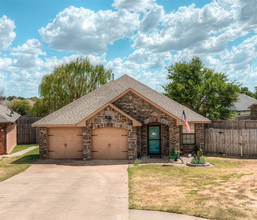 958 Cotswold CT, Blanchard, OK 73010