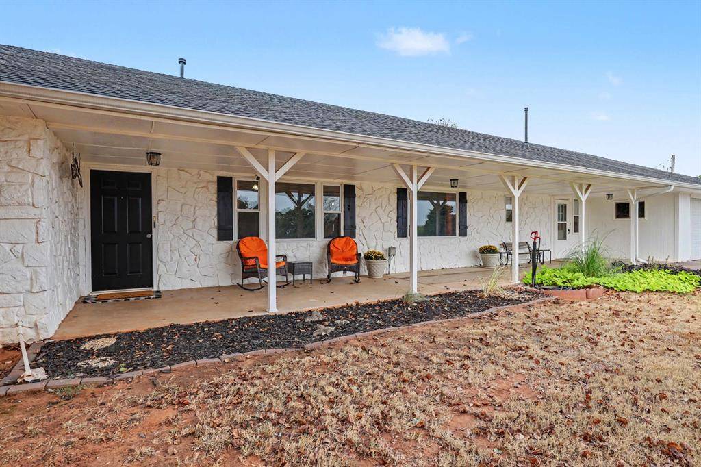 780 Pinewood LN, Blanchard, OK 73010
