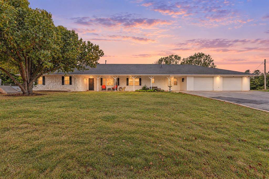 780 Pinewood LN, Blanchard, OK 73010