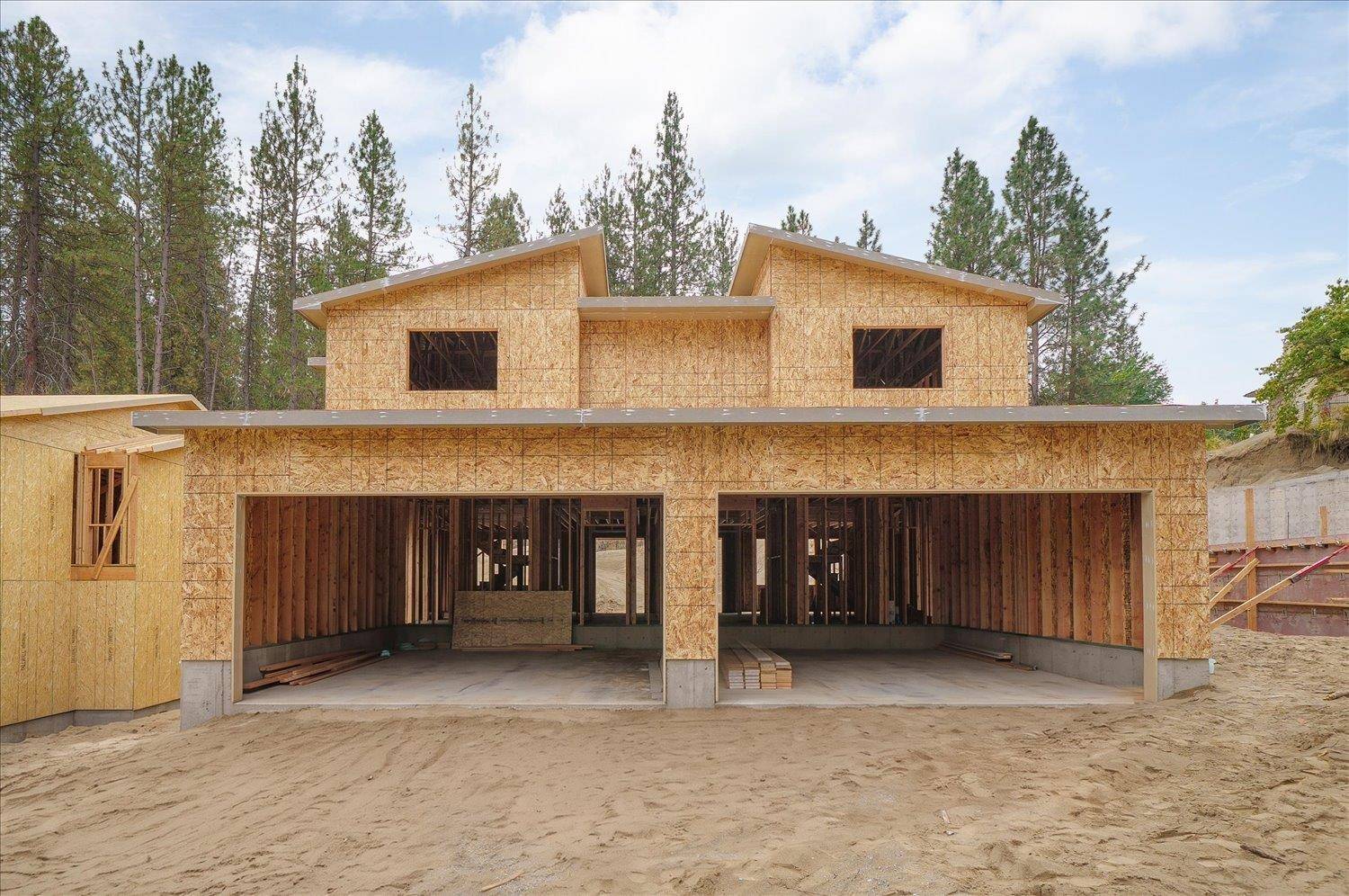 512 E Caribou Ln, Spokane, WA 99218