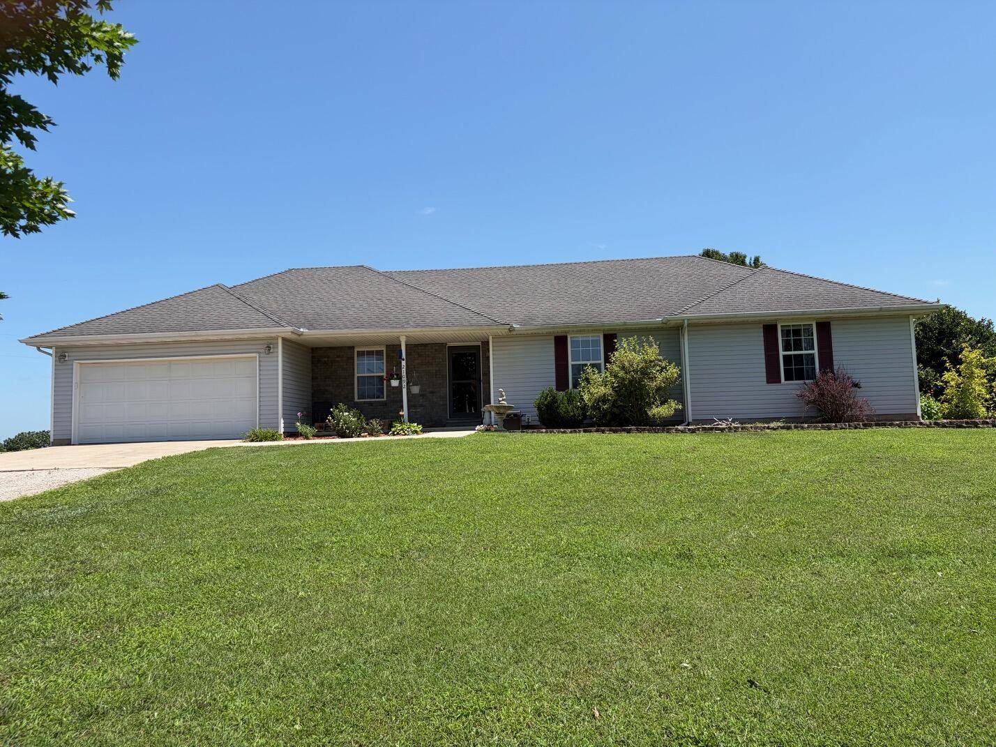 21092 Lawrence 1212, Ash Grove, MO 65604
