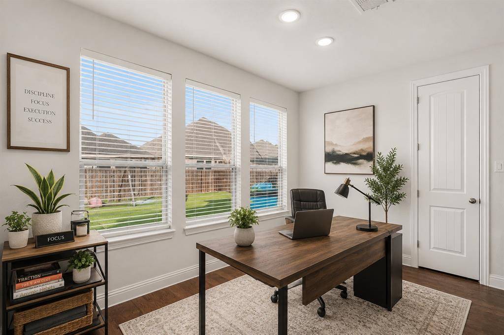 1613 Frankford Drive, Forney, TX 75126