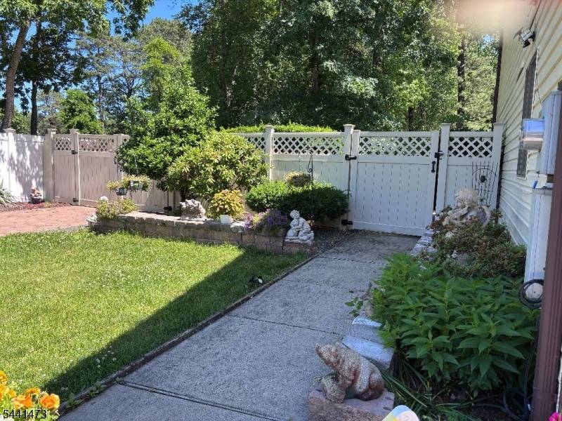 115 Oak St, Old Bridge Twp., NJ 08857