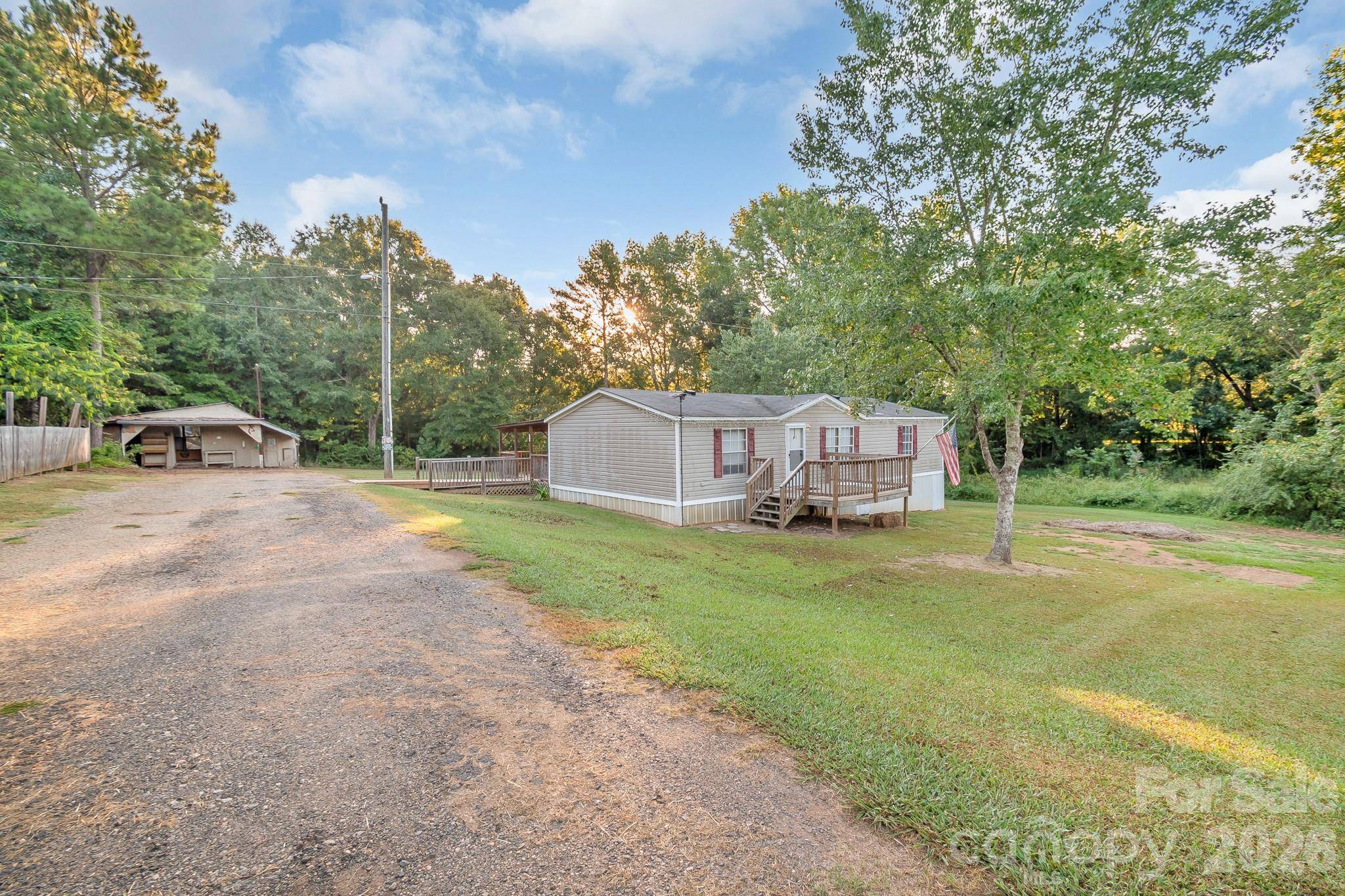 185 Coot Sistare RD, Lancaster, SC 29720