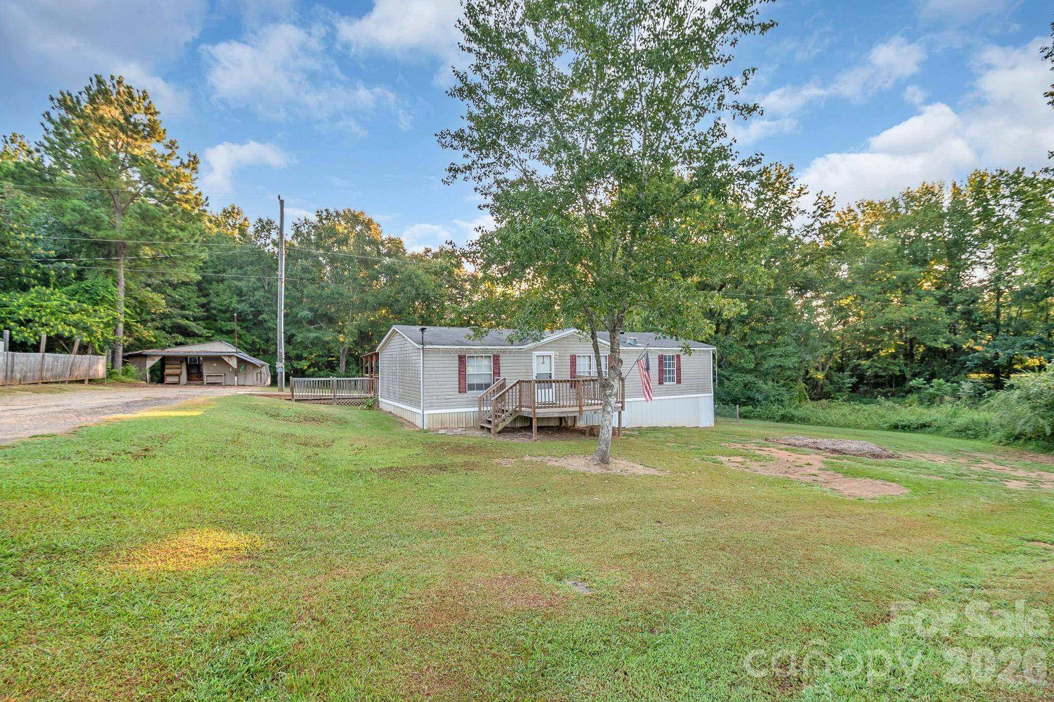 185 Coot Sistare RD, Lancaster, SC 29720