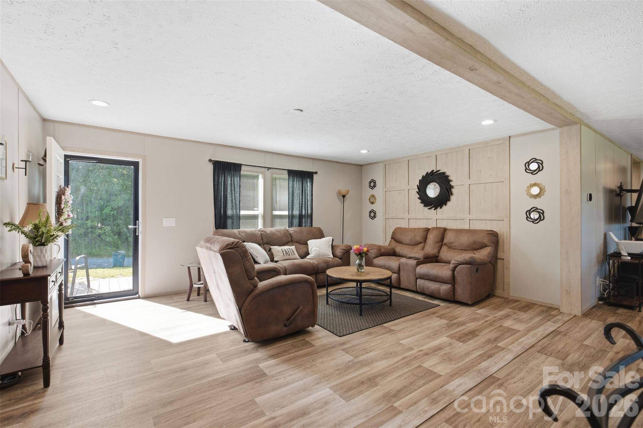 3194 Medicine Bow None, Claremont, NC 28610