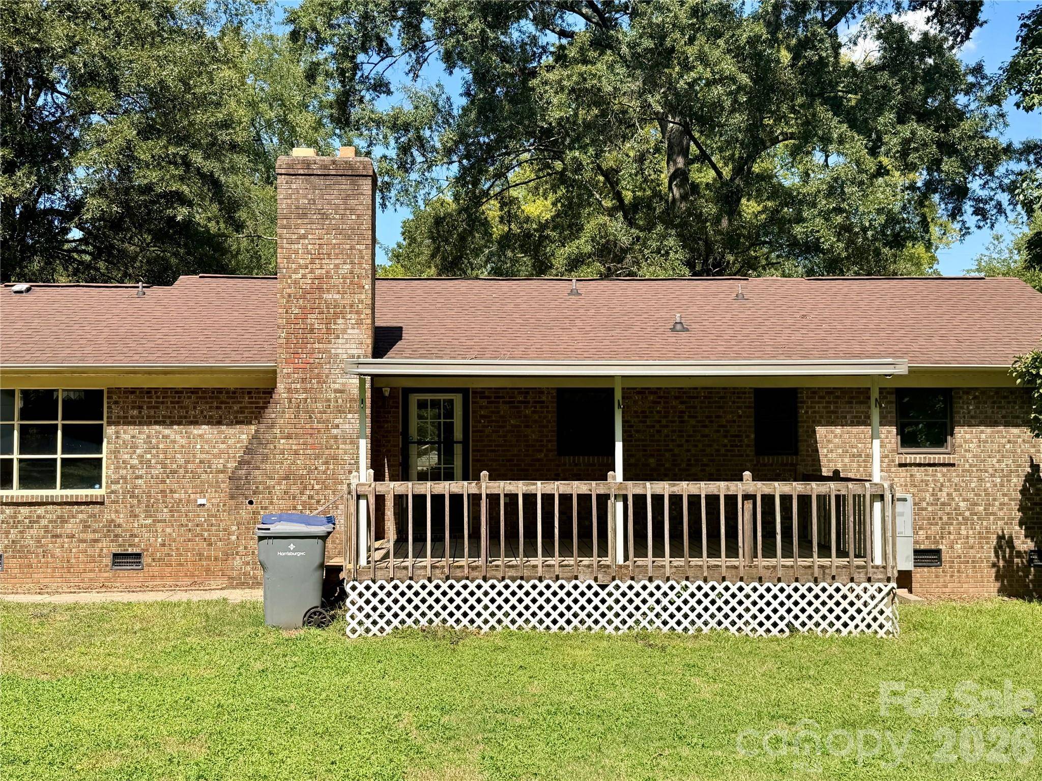 304 Plaza DR, Harrisburg, NC 28075