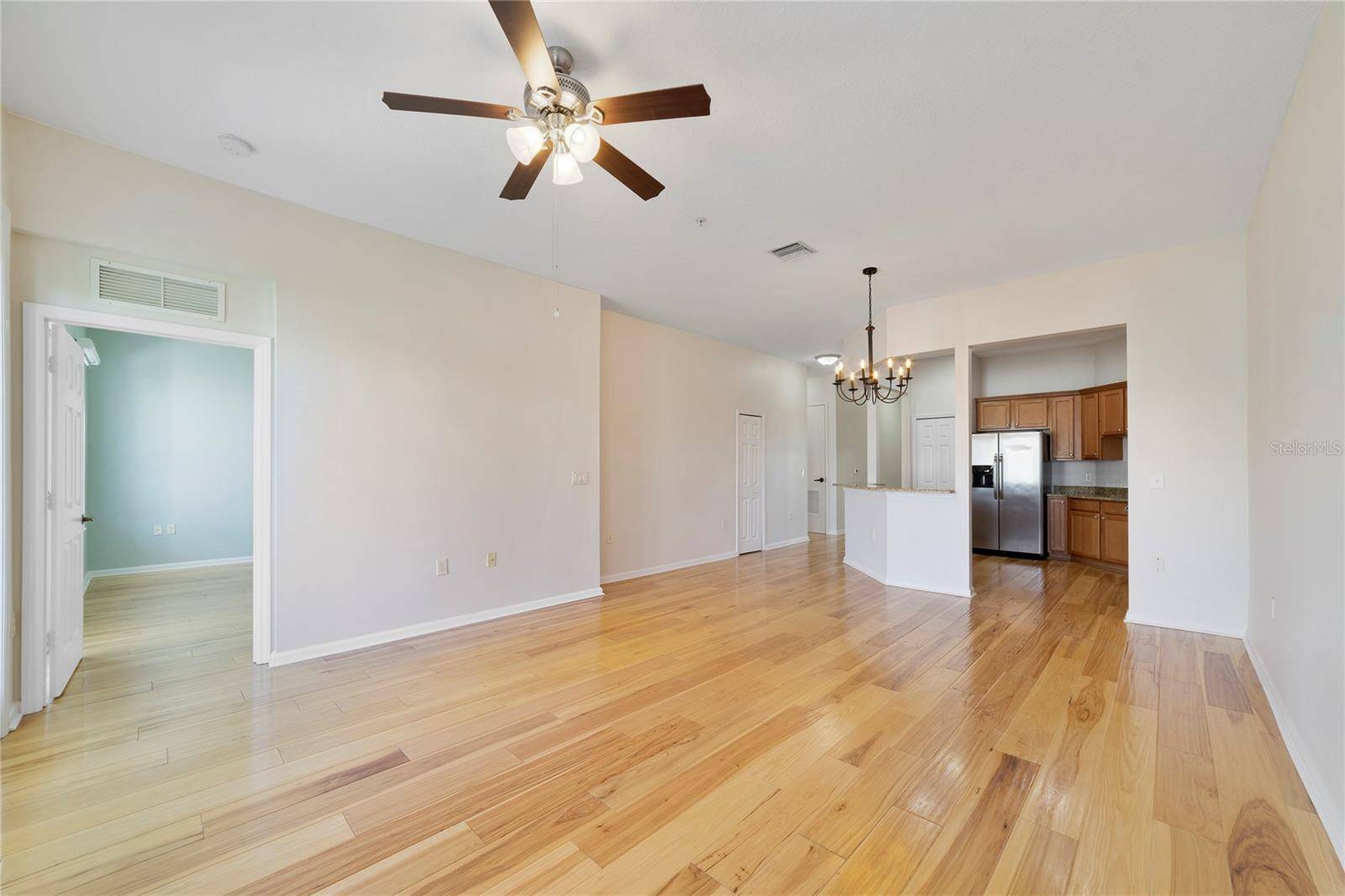 4286 ANISSA AVE #10-302, Orlando, FL 32814