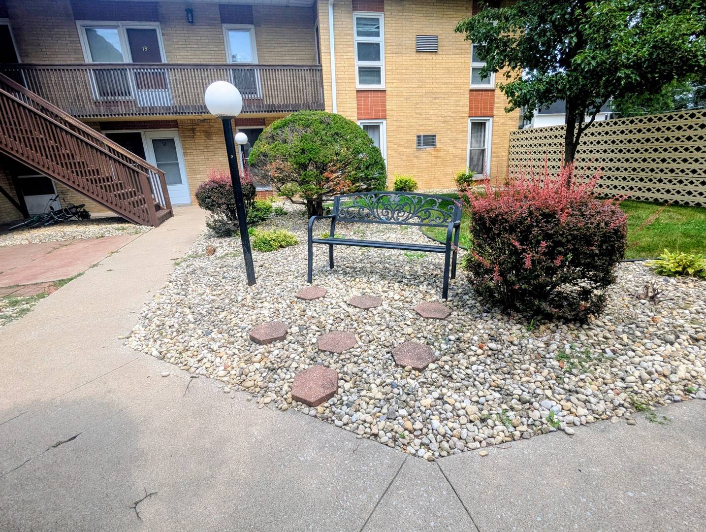 18340 Burnham AVE #11, Lansing, IL 60438