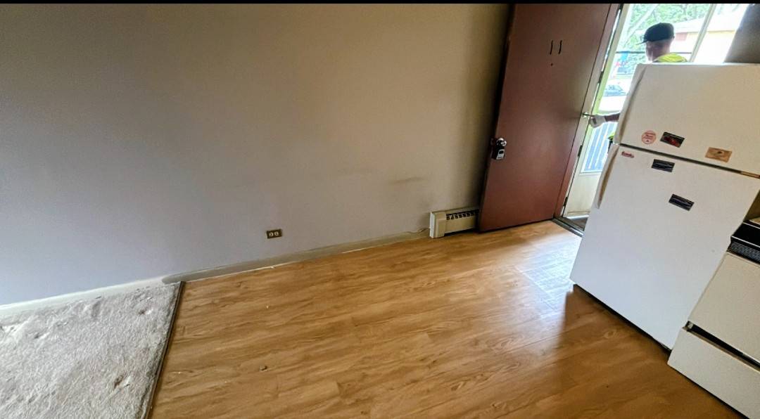 18340 Burnham AVE #11, Lansing, IL 60438