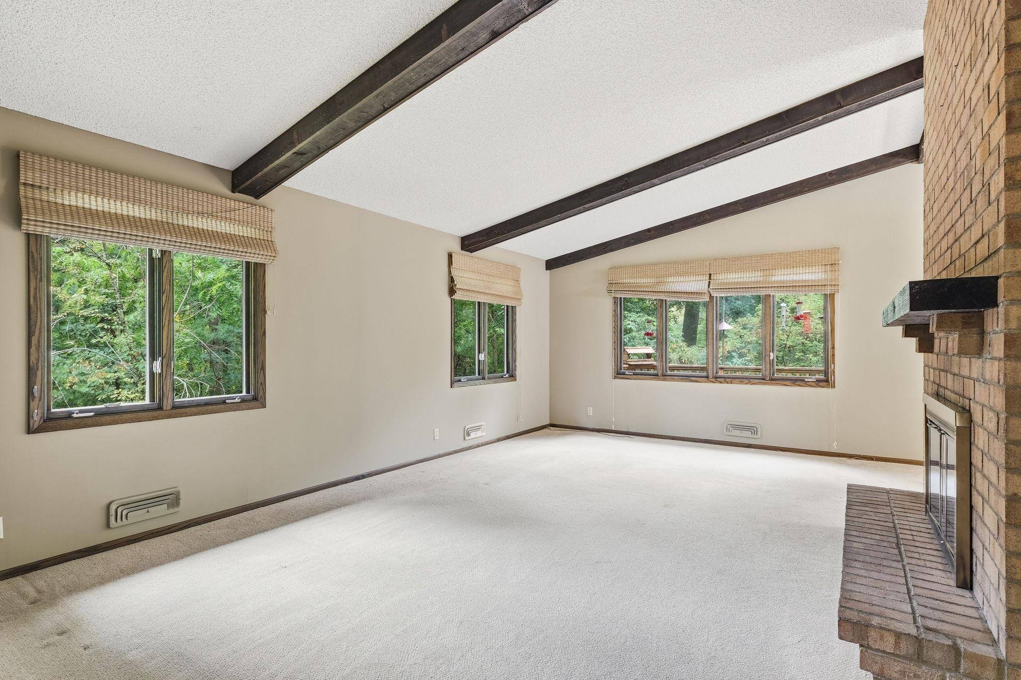 11796 Akron AVE, Inver Grove Heights, MN 55077