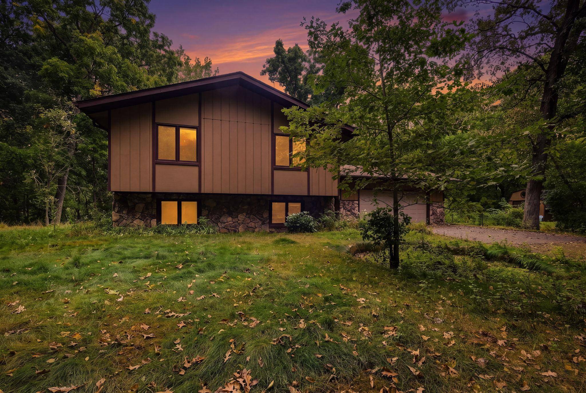 11796 Akron AVE, Inver Grove Heights, MN 55077