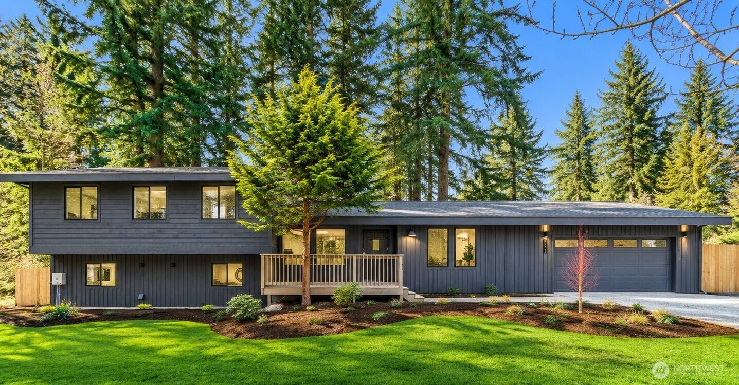 18843 168th AVE NE, Woodinville, WA 98072