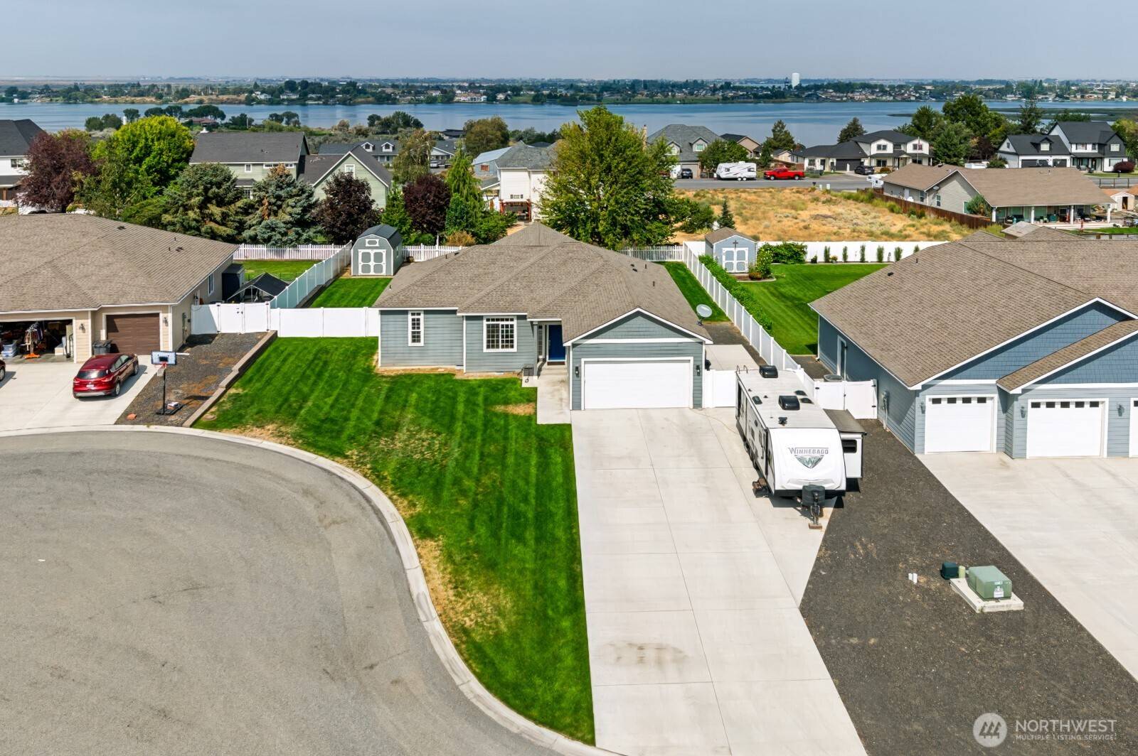 312 Sandcastle CT NE, Moses Lake, WA 98837