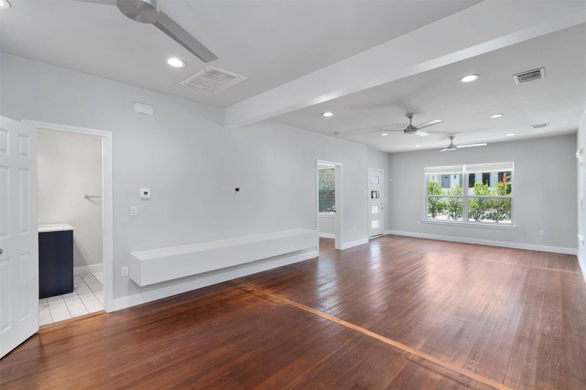 1102 Woodland Ave #1, Austin, TX 78704