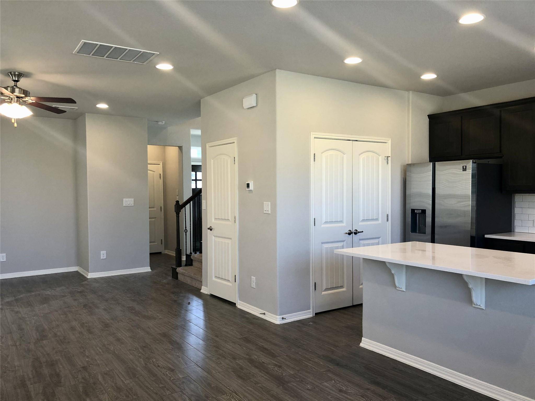 198 Simon, Kyle, TX 78640