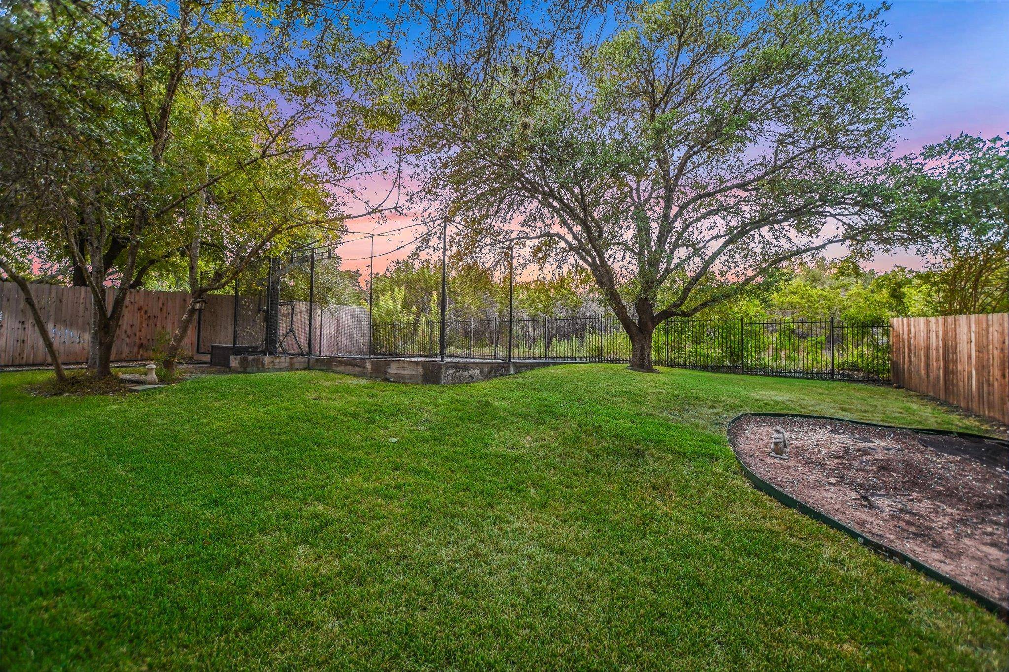2302 Cliffs Edge DR, Austin, TX 78733