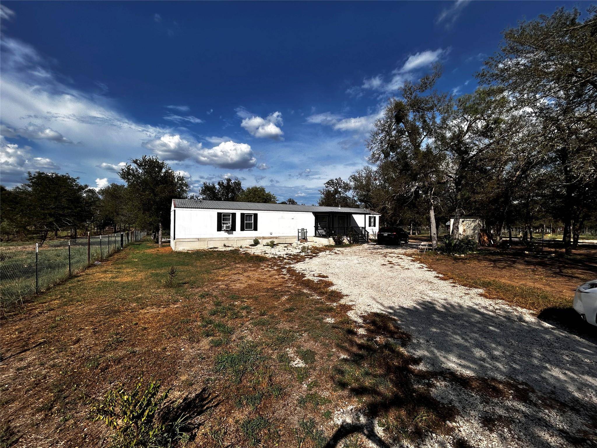 400 Ride Out BLVD, Elgin, TX 78621