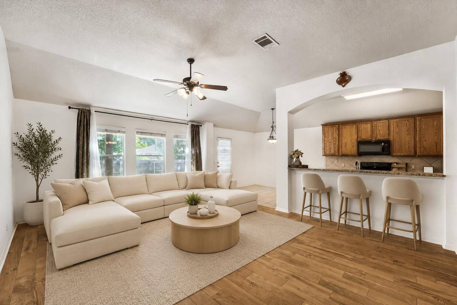 19009 Leigh LN, Pflugerville, TX 78660