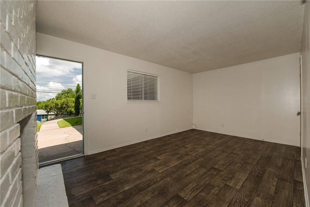 1600 Parker LN #A, Austin, TX 78741