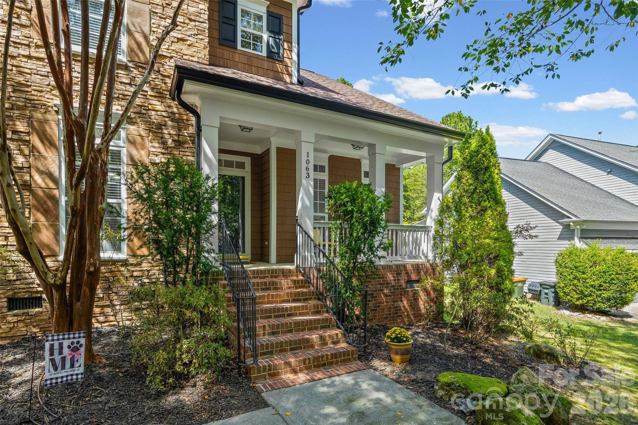 1063 Hunters Run DR, Tega Cay, SC 29708