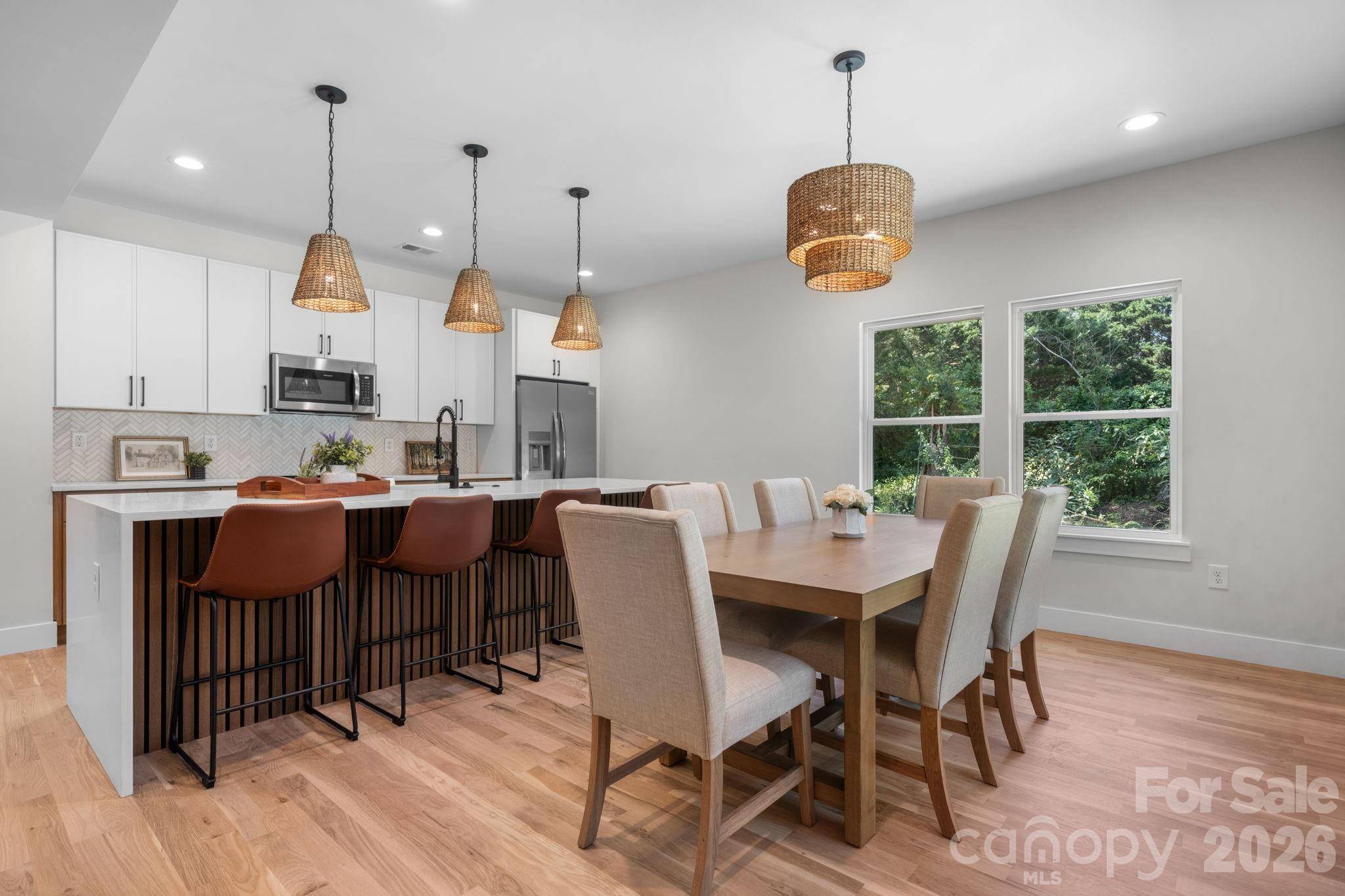 718 W 1st ST, Newton, NC 28658